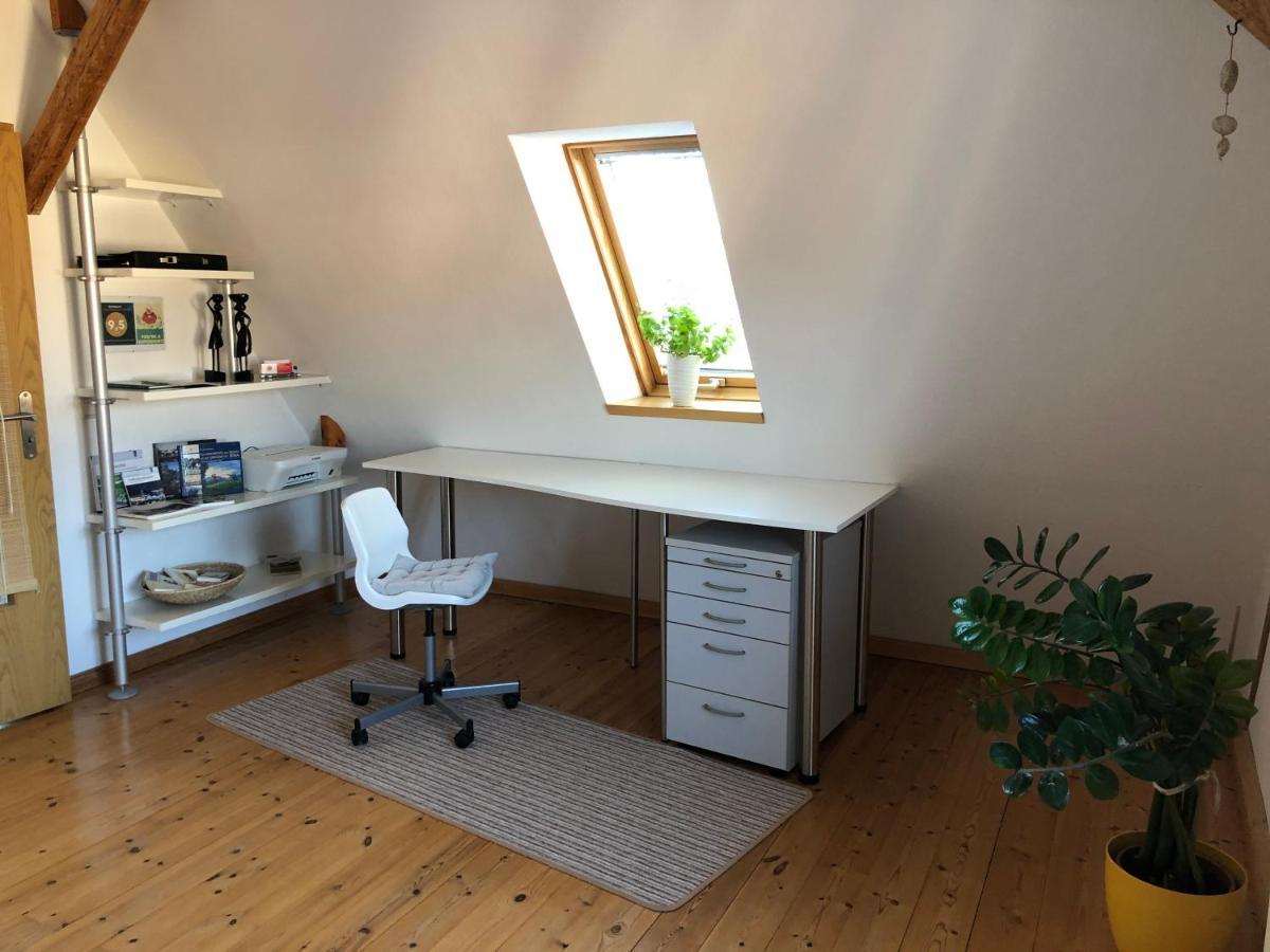 Attraktives 2-Zimmer-Apartment Mit Ausblick Jena Ngoại thất bức ảnh