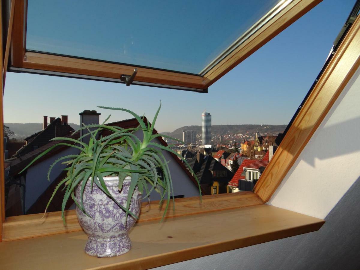 Attraktives 2-Zimmer-Apartment Mit Ausblick Jena Ngoại thất bức ảnh